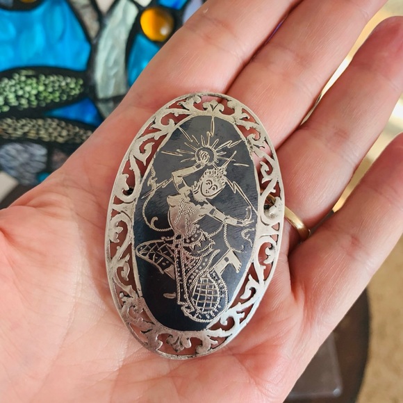 Vintage Sterling Silver brooch, collectible piece - Picture 1 of 10